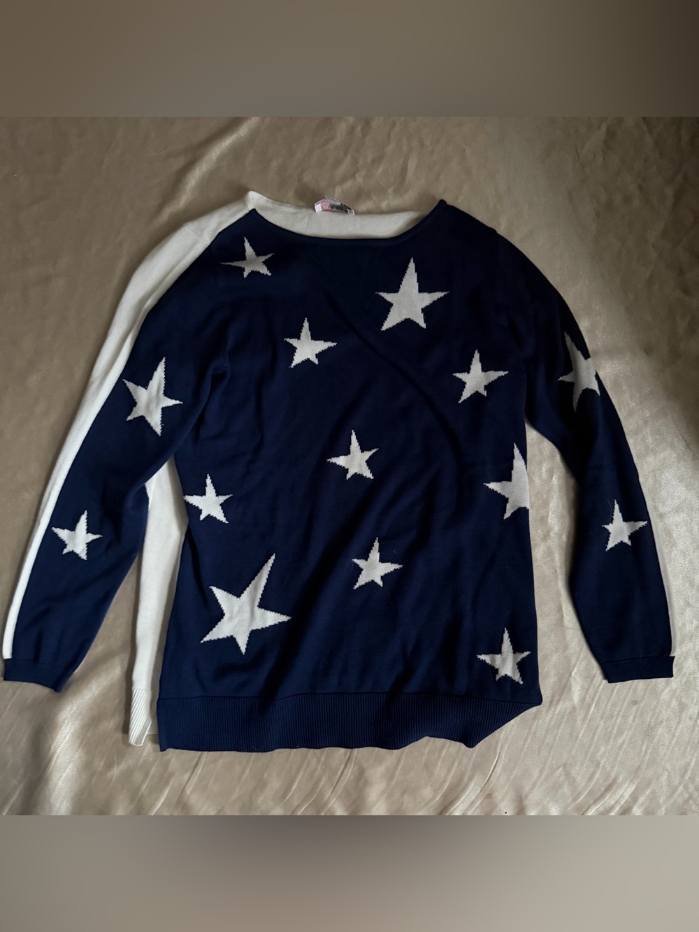Belle Beach by Kim Gravel Star Sweater with Contrast Back small a491034